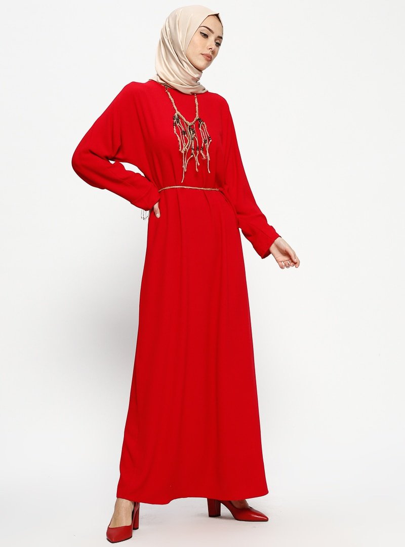 Tuncay Kırmızı Kolyeli Elbise