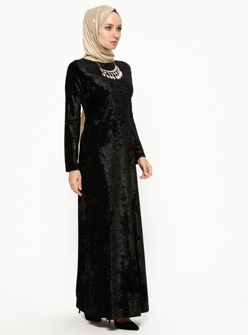 MEKSİLA Siyah Kolyeli Kadife Elbise