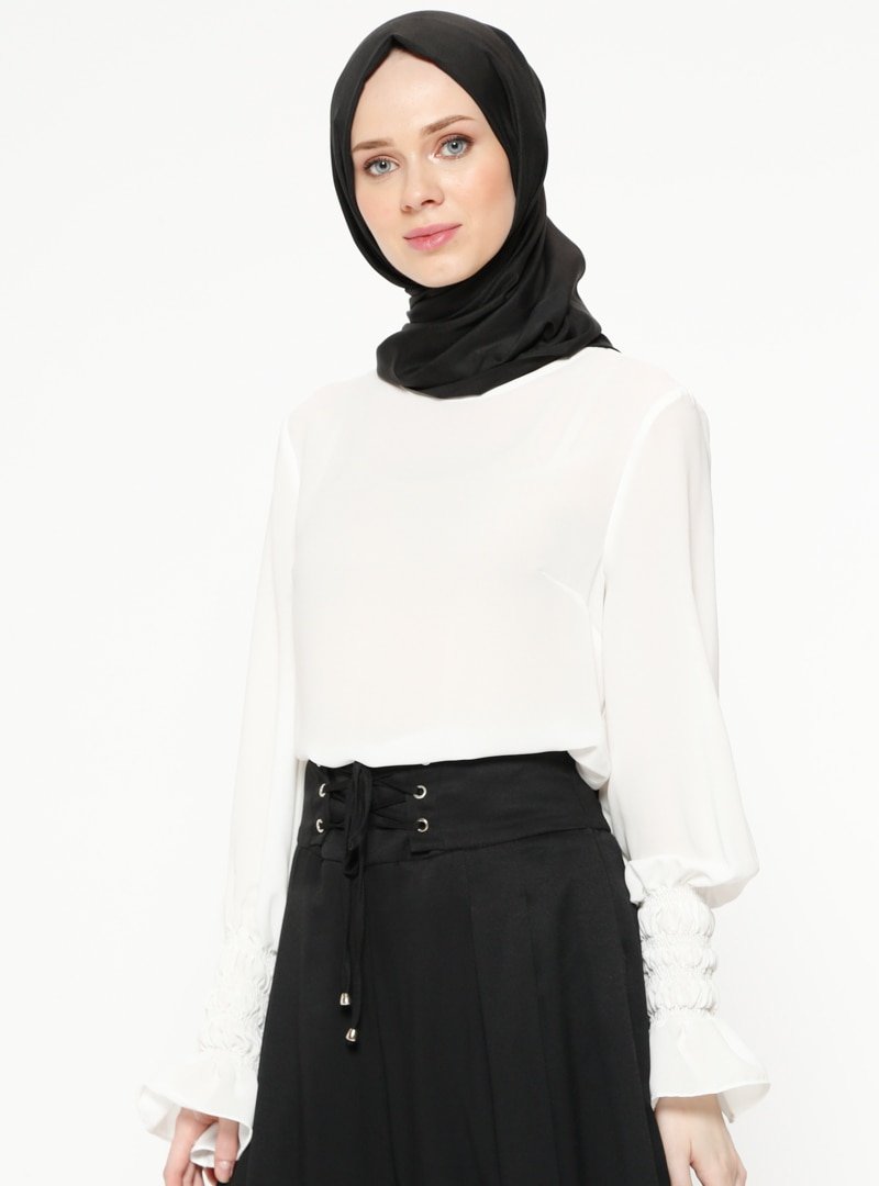 Fashion Light Beyaz Kol Detaylı Bluz