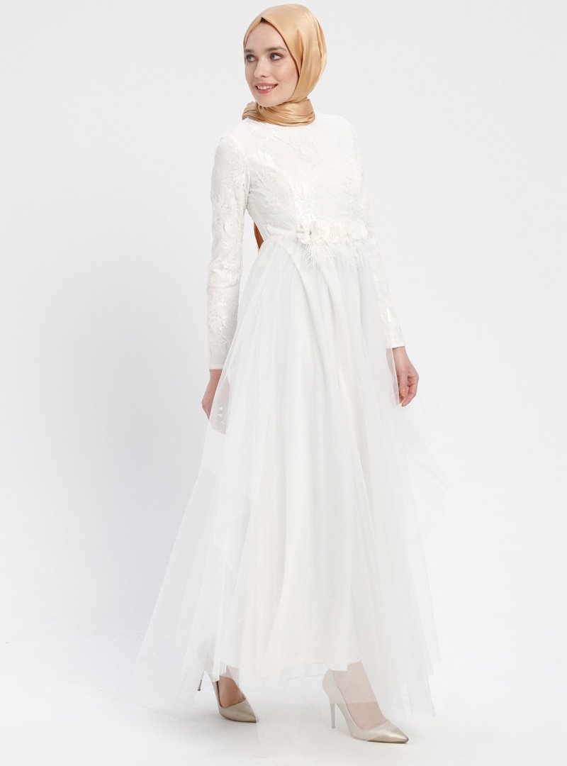 Sew&Design Beyaz Tül Detaylı Payetli Abiye Elbise