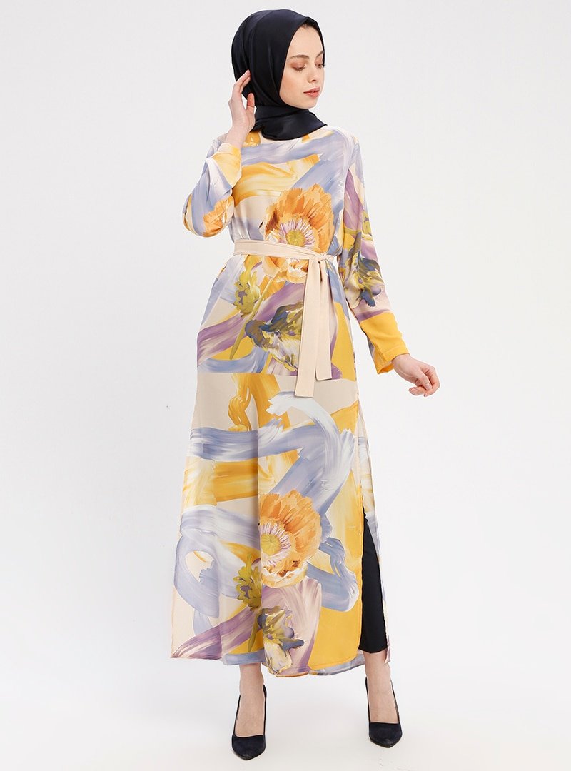 Nurbanu Kural Sarı Desenli Uzun Elbise