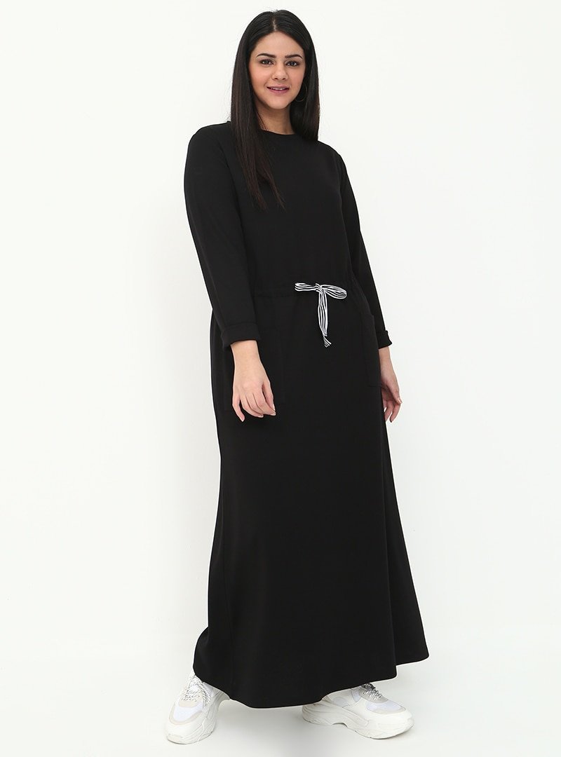 Alia Siyah Cep Detaylı Beli Bağcıklı Elbise
