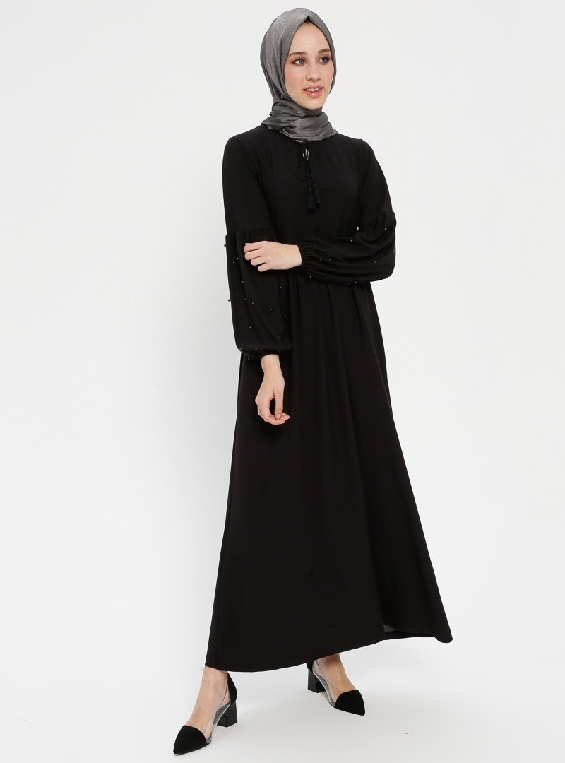 Dadali Siyah Yakası Bağcıklı Elbise