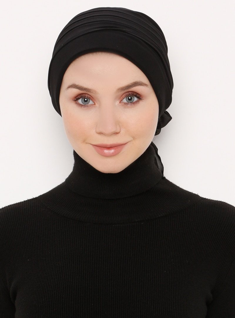 Moda Bone Siyah Pileli Düz Bone