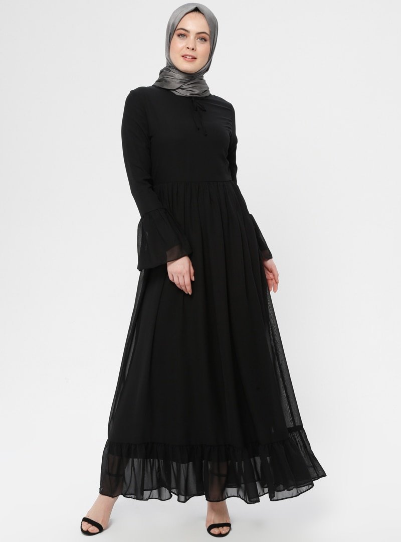 BÜRÜN Siyah Şifon Detaylı Elbise