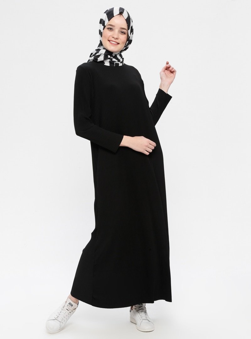 İLMEK TRİKO Siyah Piliseli Elbise