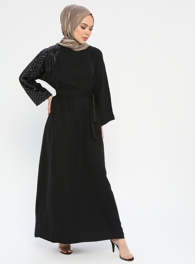 Tuncay Siyah Kolu Payetli Elbise