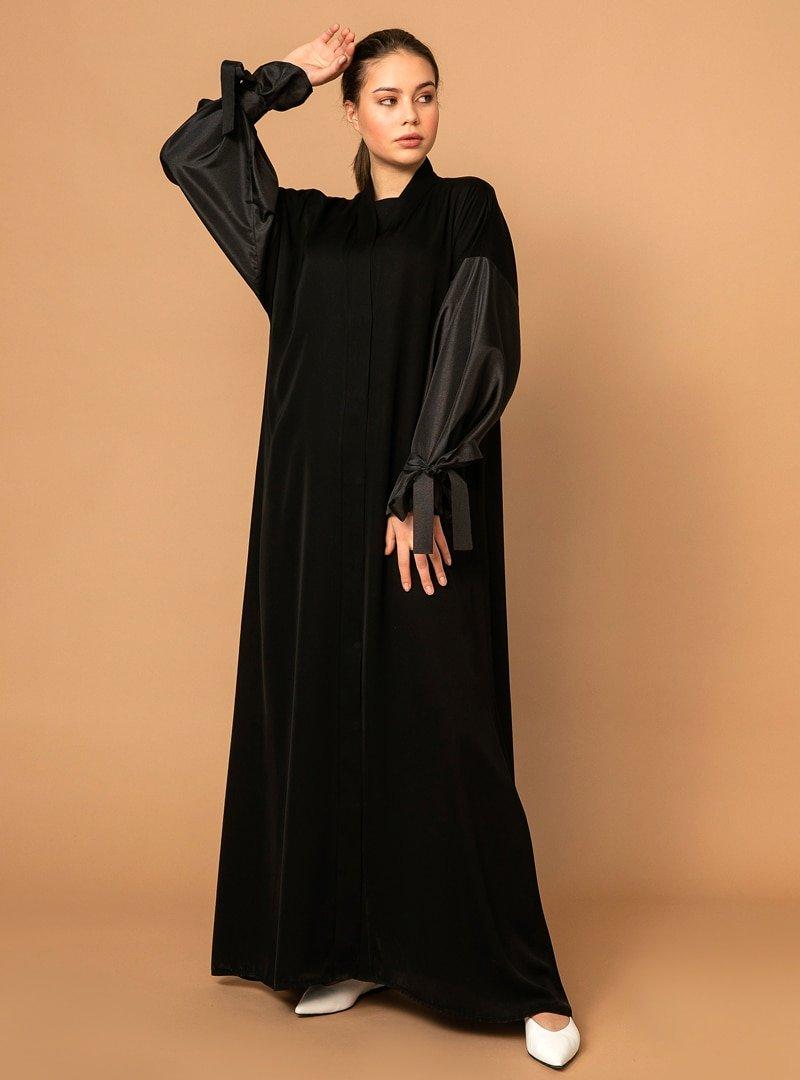 Nuum Design Siyah Tafta Fiyonk Detaylı Abaya