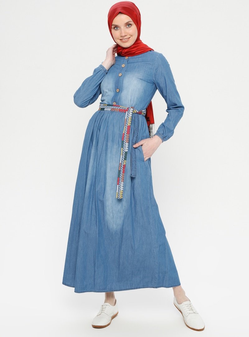 Tuncay Açık Mavi Nakışlı Kemerli Kot Elbise