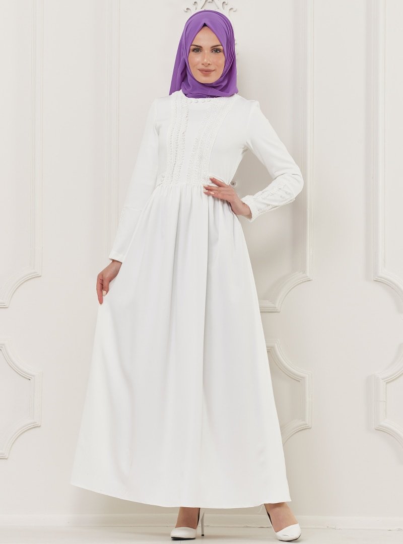 Butik Neşe Beyaz Güpür Süslemeli Elbise