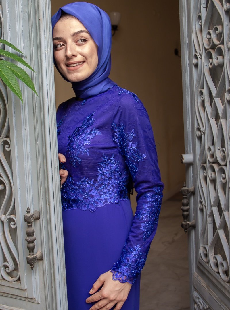 Zehrace Saks Mavisi Balık Abiye Elbise
