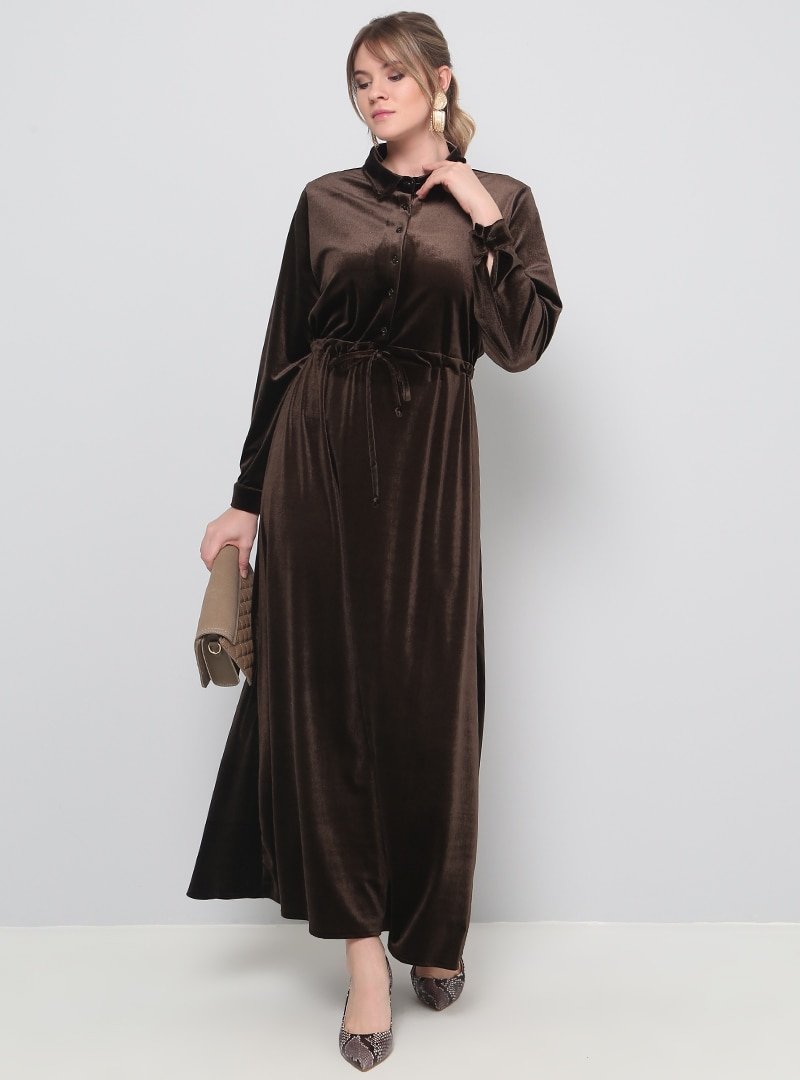 Alia Kahverengi Beli Bağcıklı Kadife Elbise