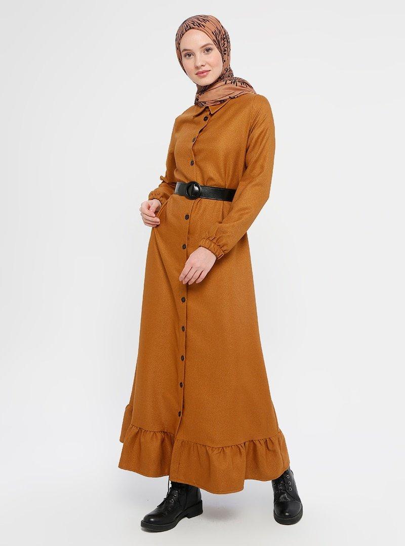 Panaline Camel Boydan Düğme Detaylı Elbise