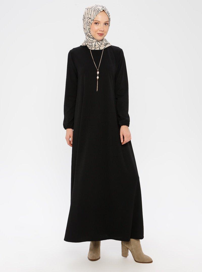 İLMEK TRİKO Siyah Kolyeli Elbise