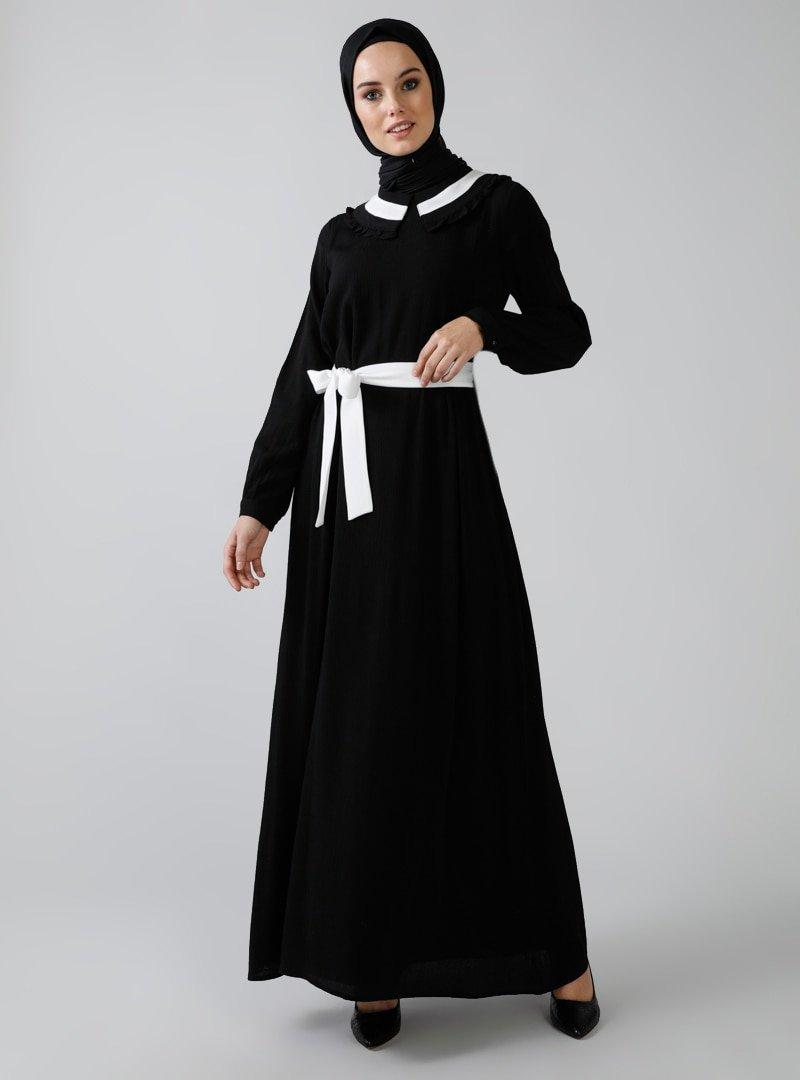Refka Siyah Yakası Fırfırlı Elbise