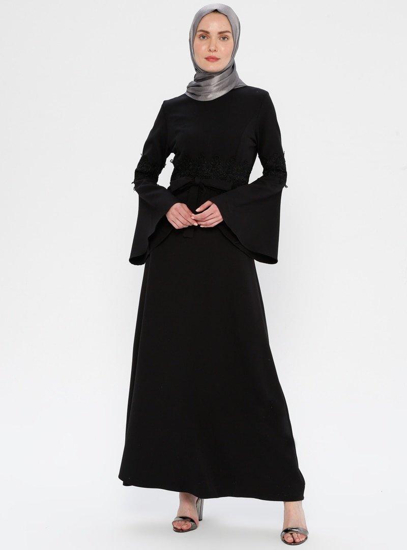 BÜRÜN Siyah Güpür Detaylı Elbise