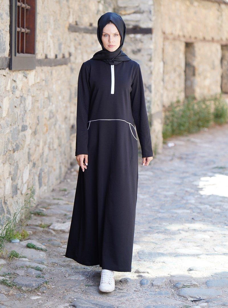 Elif Okur Siyah Biyeli Spor Elbise