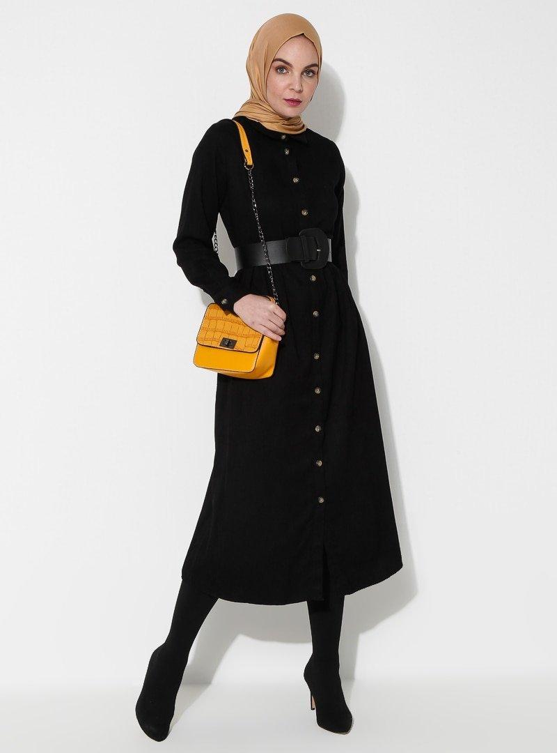 HÜMA SULTAN Siyah Boydan Düğme Detaylı Elbise