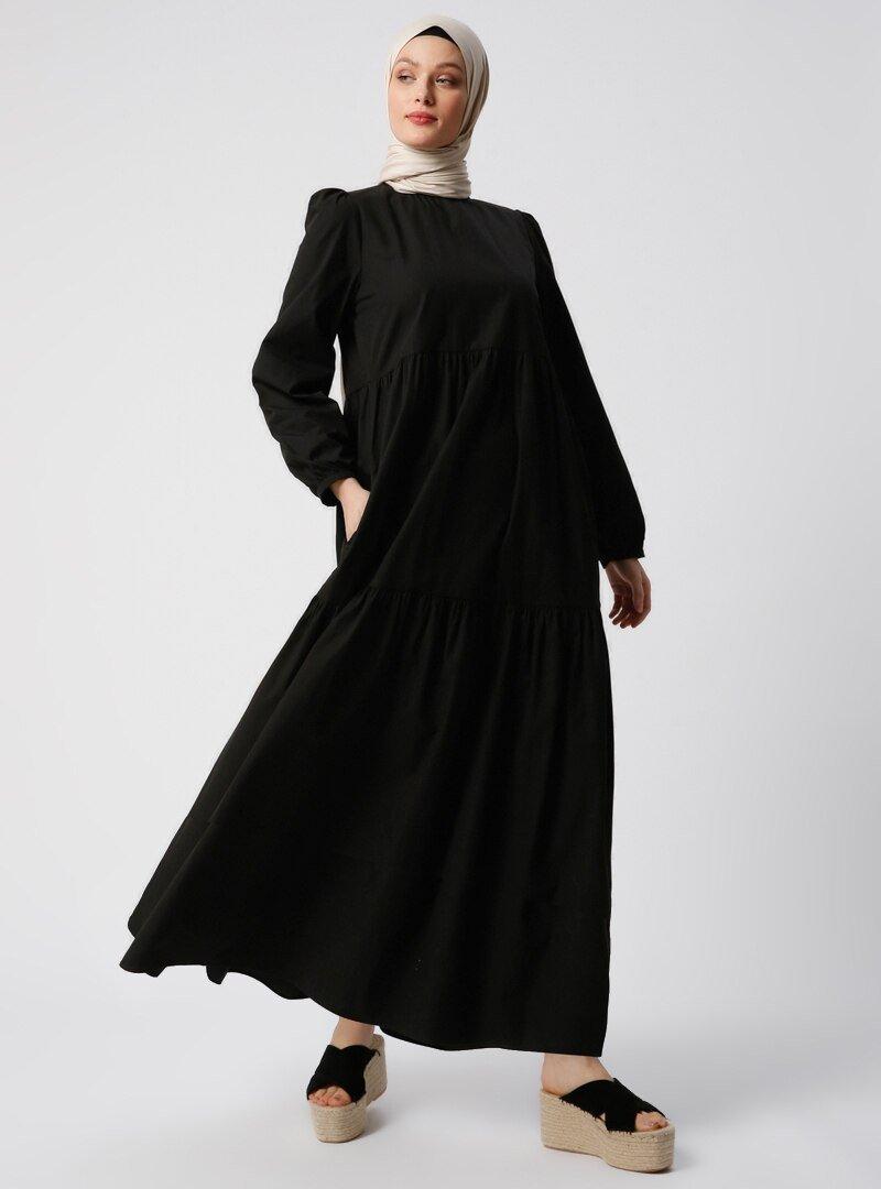 Refka Siyah Doğal Kumaşlı Cep Detaylı Elbise
