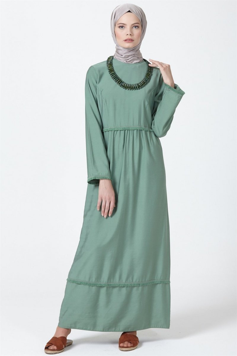 Armine Yeşil Kolye Aksesuarlı Elbise