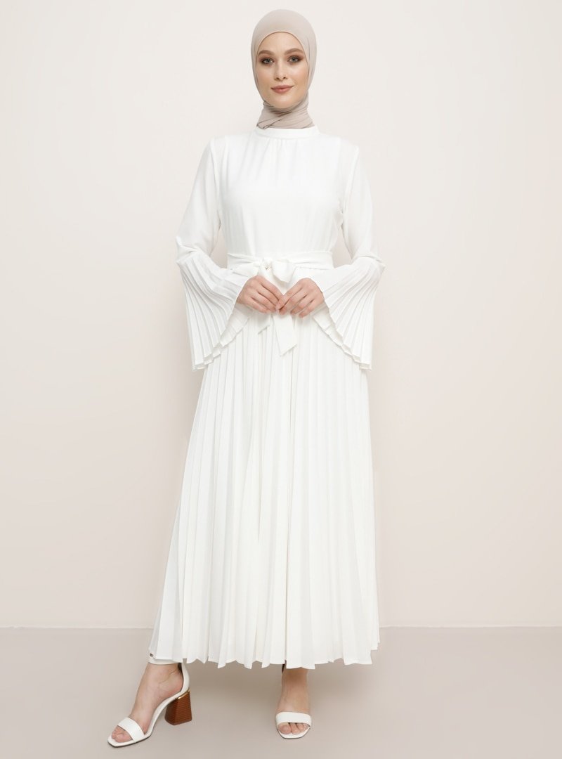 Refka Beyaz Piliseli Elbise