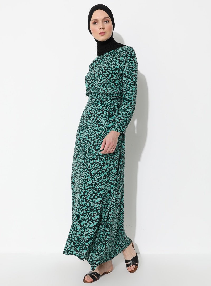 İLMEK TRİKO Siyah Yeşil Çiçek Desenli Elbise