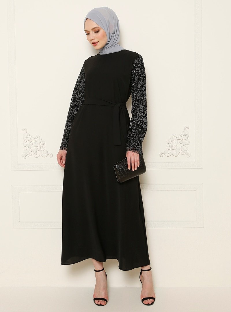 Filizzade Siyah Sim Detaylı Elbise