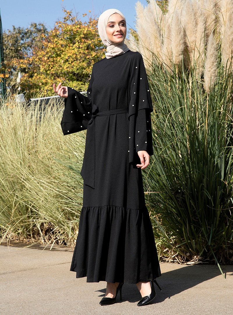 Tavin Siyah İncili Volan Detaylı Elbise