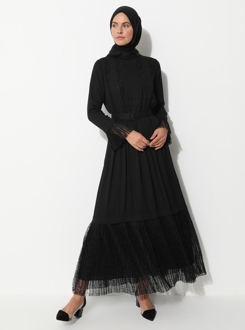 MİHA Siyah Dantel Detaylı Elbise
