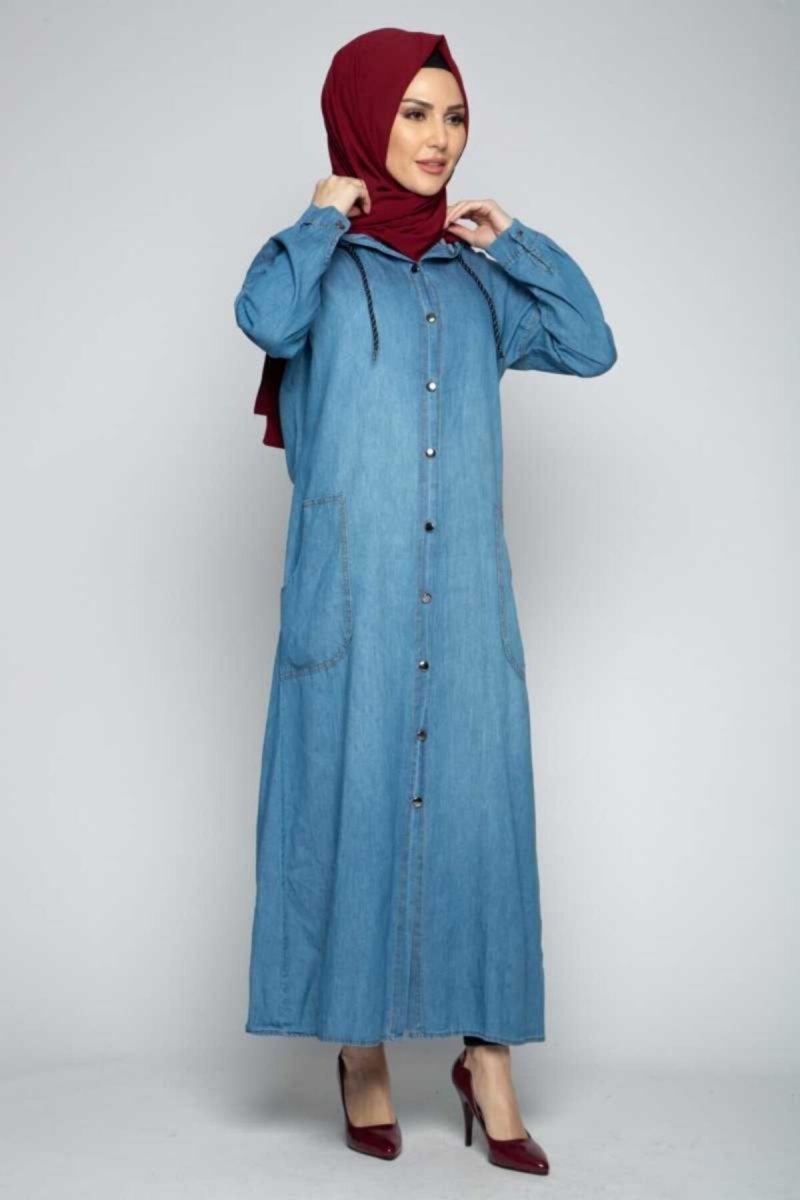 Burcu Tesettür Açık Mavi Cep Detaylı Kapşonlu Kot Elbise Ferace