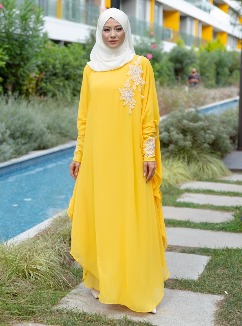 İz Otantik Sarı Güpür Detaylı Şifon Elbise Ferace