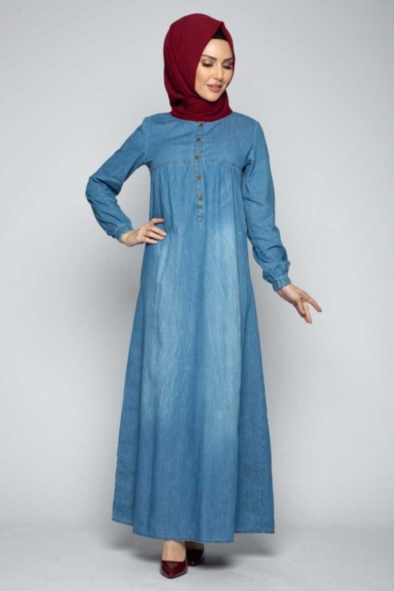 Burcu Tesettür Açık Mavi Düğme Detaylı Kot Elbise