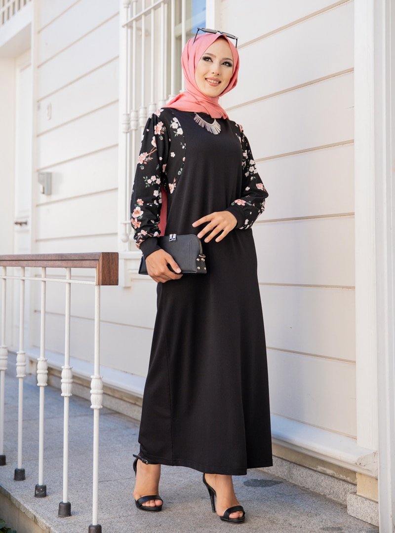 Tofisa Siyah Çiçek Desenli Elbise