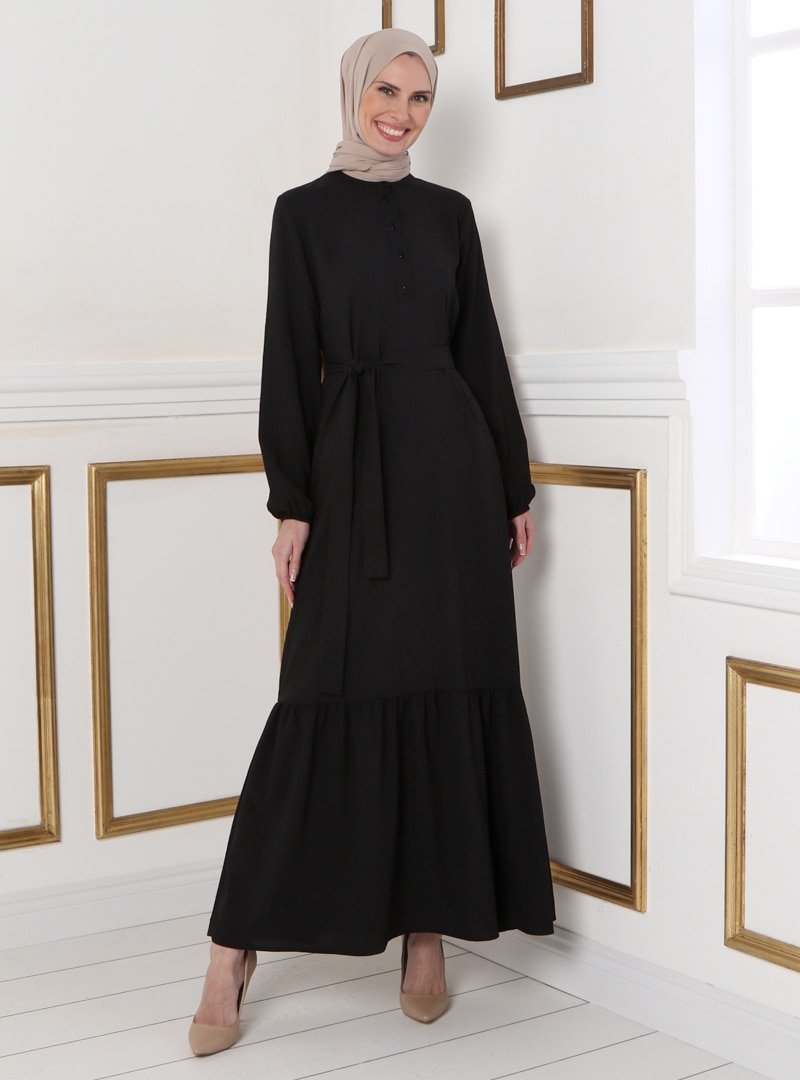 Tavin Siyah Yakası Düğmeli Kuşaklı Elbise