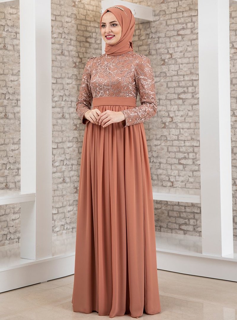 Fashion Showcase Design Soğan Kabuğu Ayda Abiye Elbise