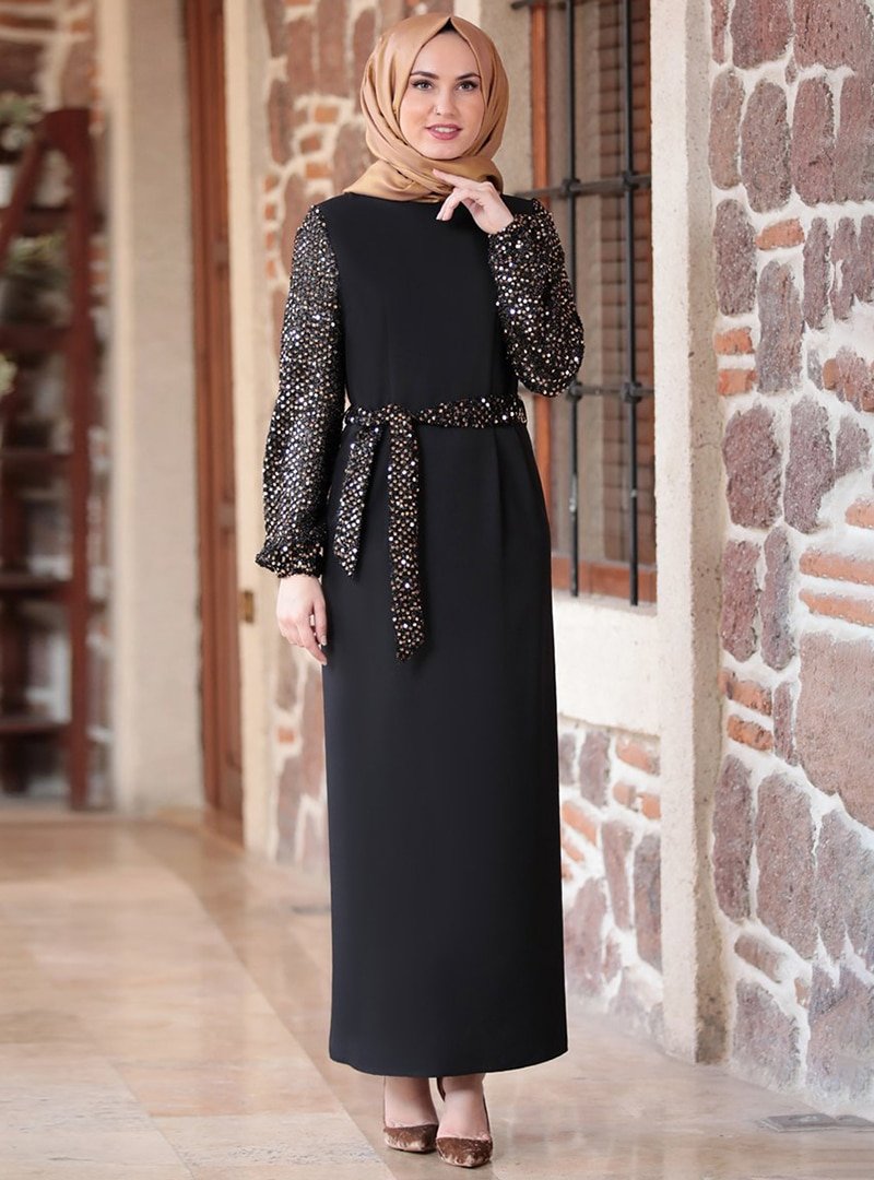 Fashion Showcase Design Siyah Gold Lal Abiye Elbise
