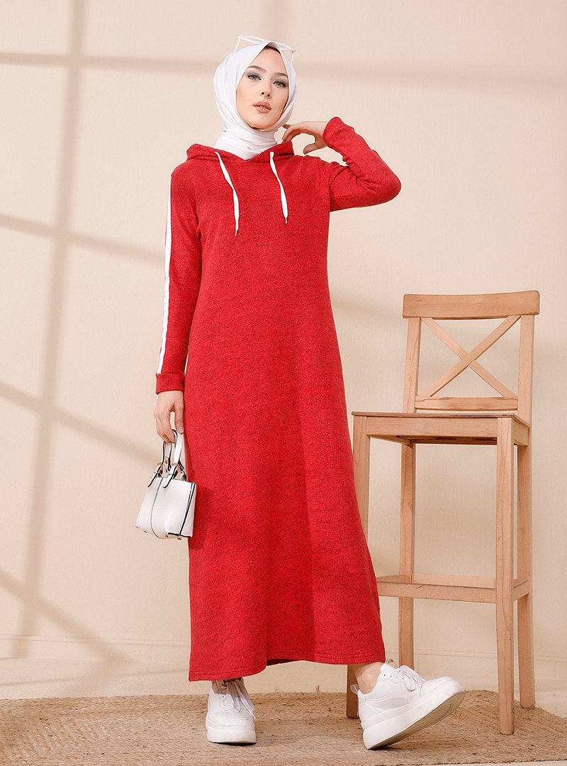 Tofisa Kırmızı Kol Şeritli Kapüşonlu Elbise
