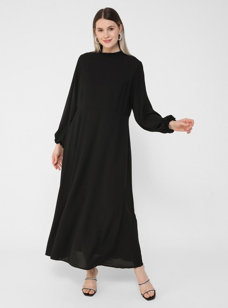 Alia Siyah Büyük Beden Kolları Gipe Detaylı Fit Elbise