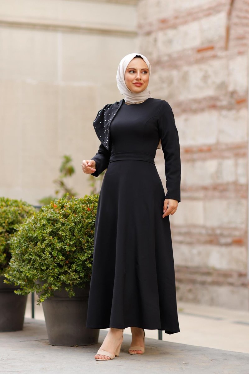 Meqlife Siyah Kolu Boncuk Işlemeli Kuşaklı Elbise