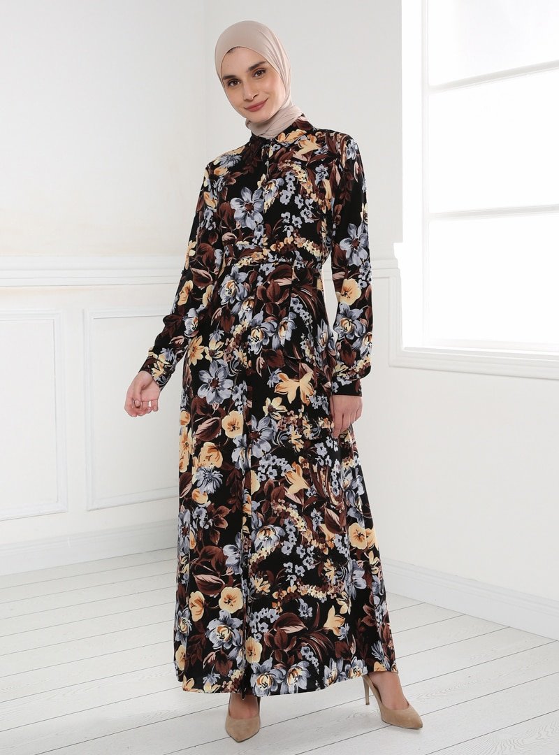 Tavin Siyah Doğal Kumaşlı Çiçek Desenli Kuşaklı Elbise