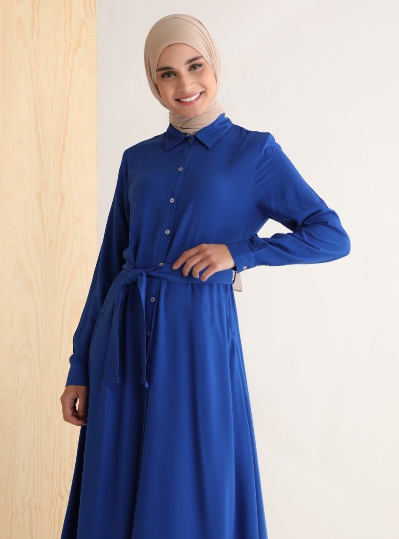 Tavin Saks Mavisi Boydan Düğmeli Kuşaklı Elbise