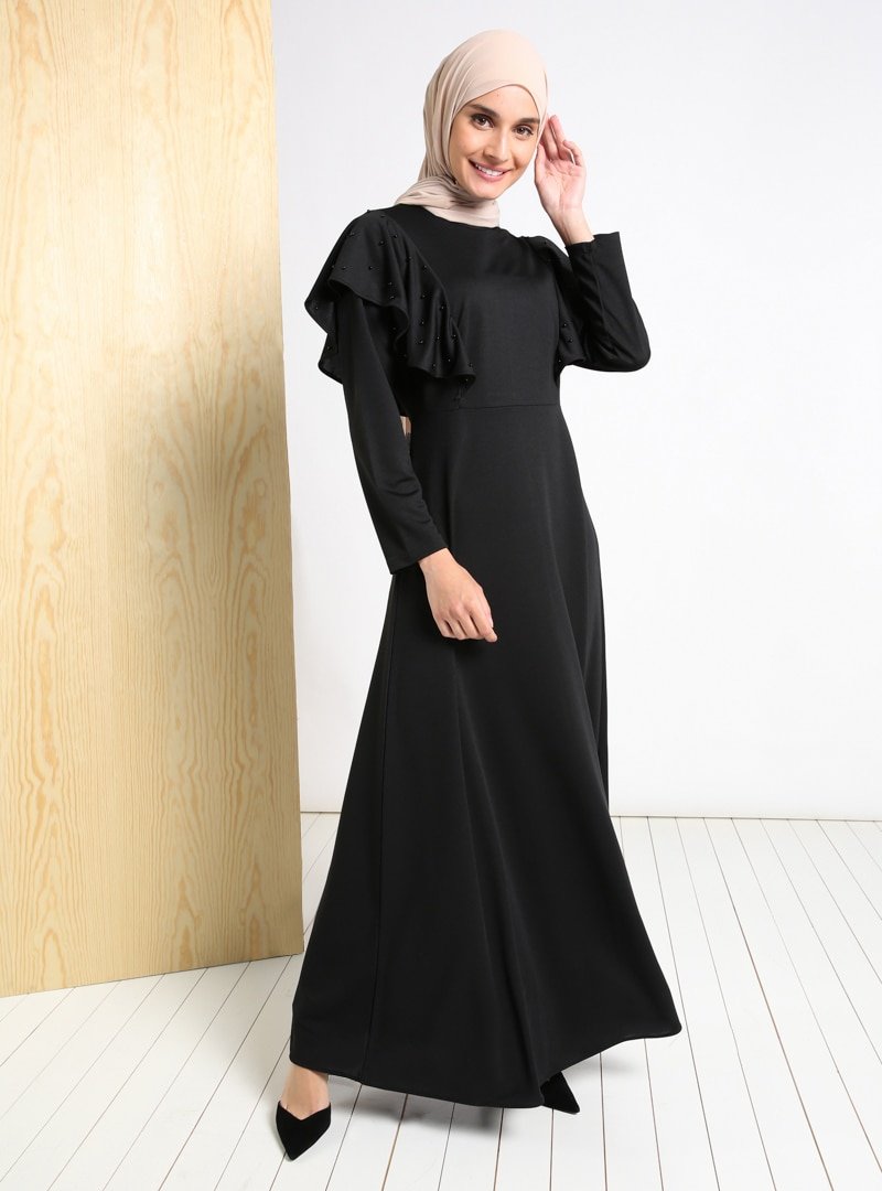 Tavin Siyah Kemerli Boncuk Detaylı Elbise