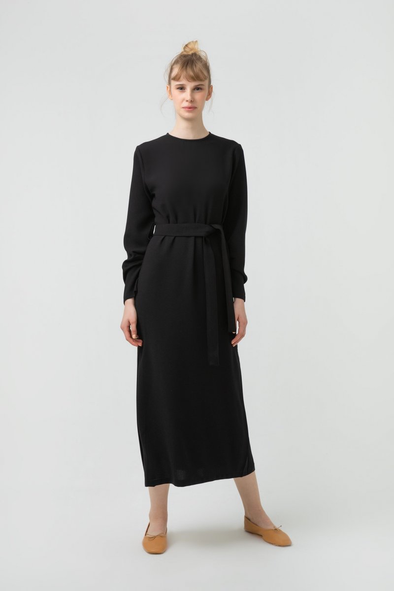 Touche Prive Siyah Kolu Kırma Detaylı Krep Elbise
