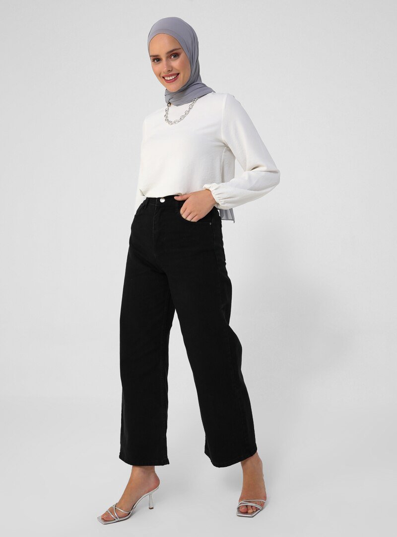 Refka Siyah Geniş Paça Doğal Kumaşlı Kot Pantolon