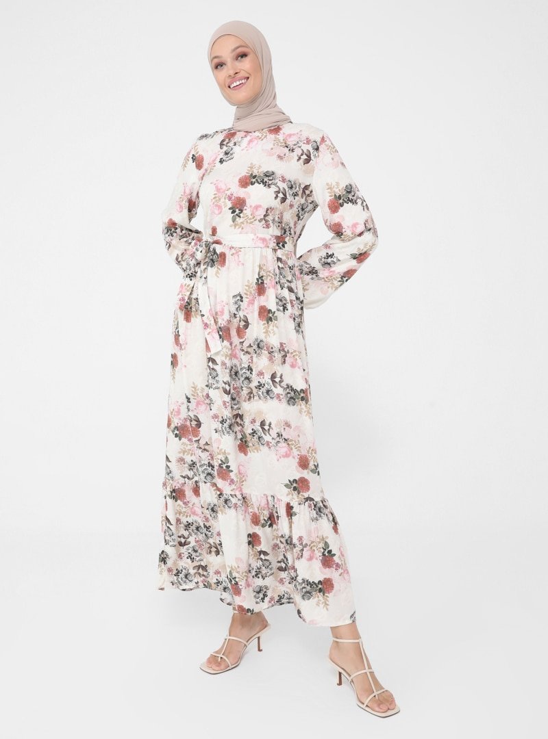 Refka Tarçın Ekru Doğal Kumaşlı Çiçek Desenli Kuşaklı Elbise