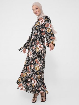 Refka Siyah Bej Doğal Kumaşlı Çiçek Desenli Kuşaklı Elbise