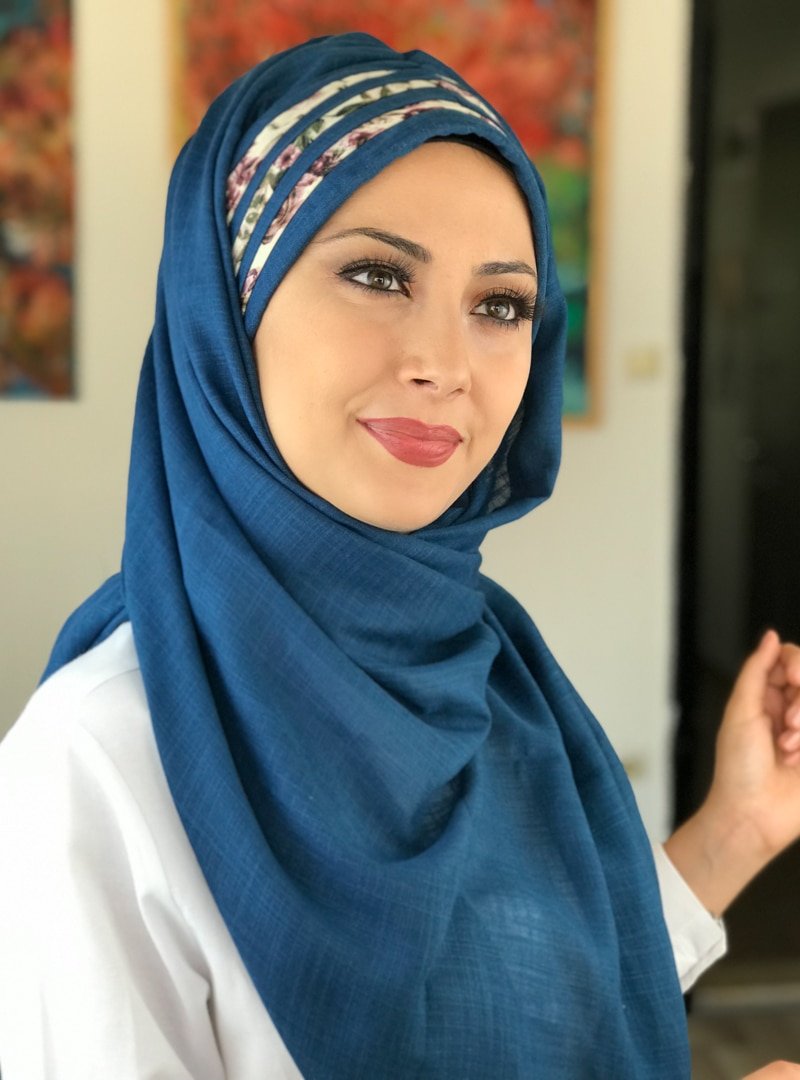 BUTİK AMBAR Mavi Serpme Çiçekli Ece Model Drapeli Hazır Şal