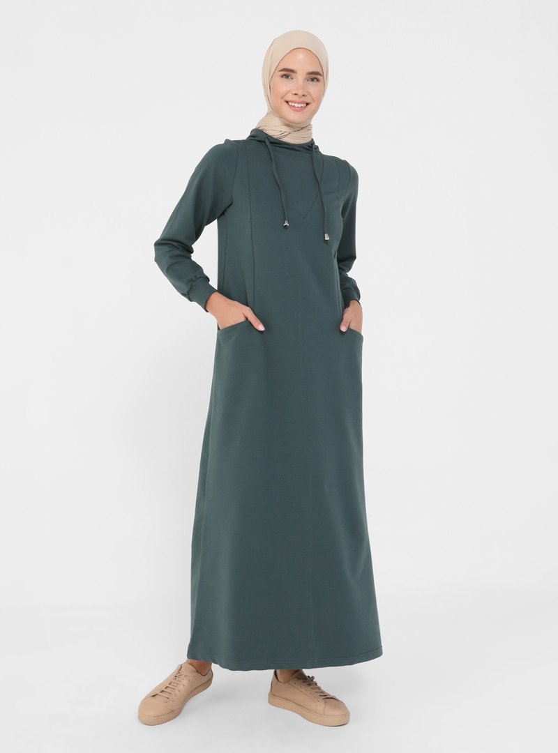 Refka Koyu Yeşil Kapüşonlu Cep Detaylı Elbise