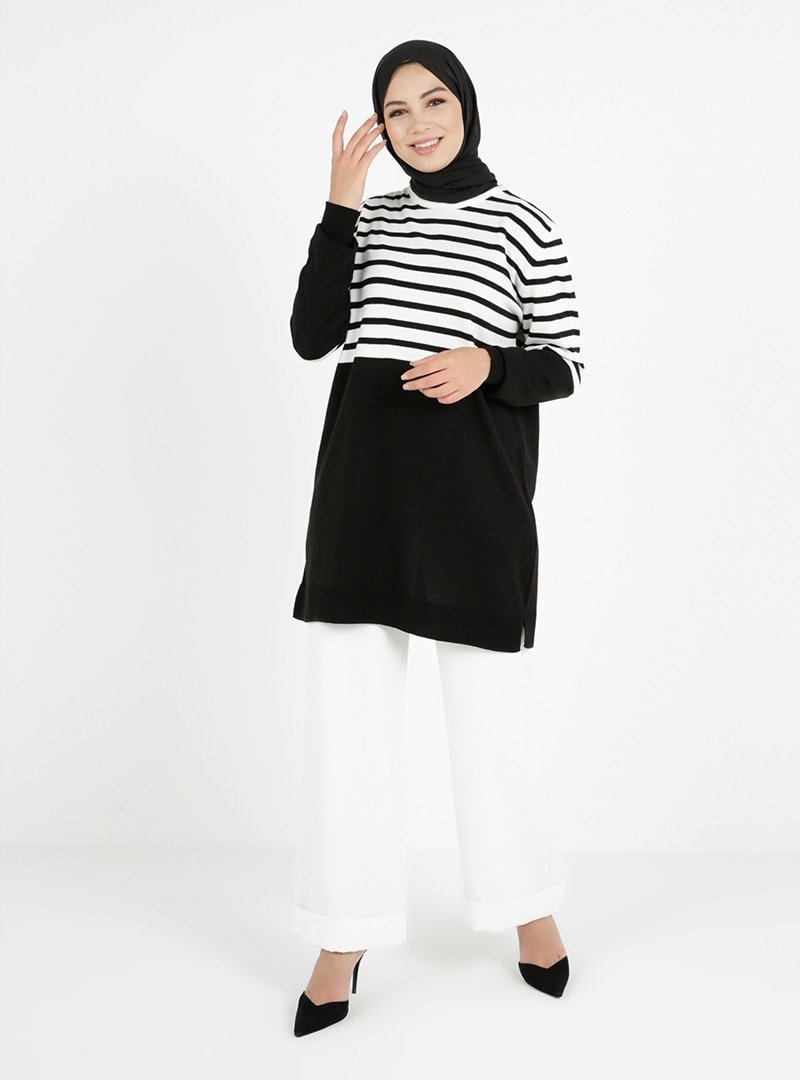 Tavin Siyah Ekru Bisiklet Yaka Omuzları Çizgi Detaylı Color Blok Triko Tunik