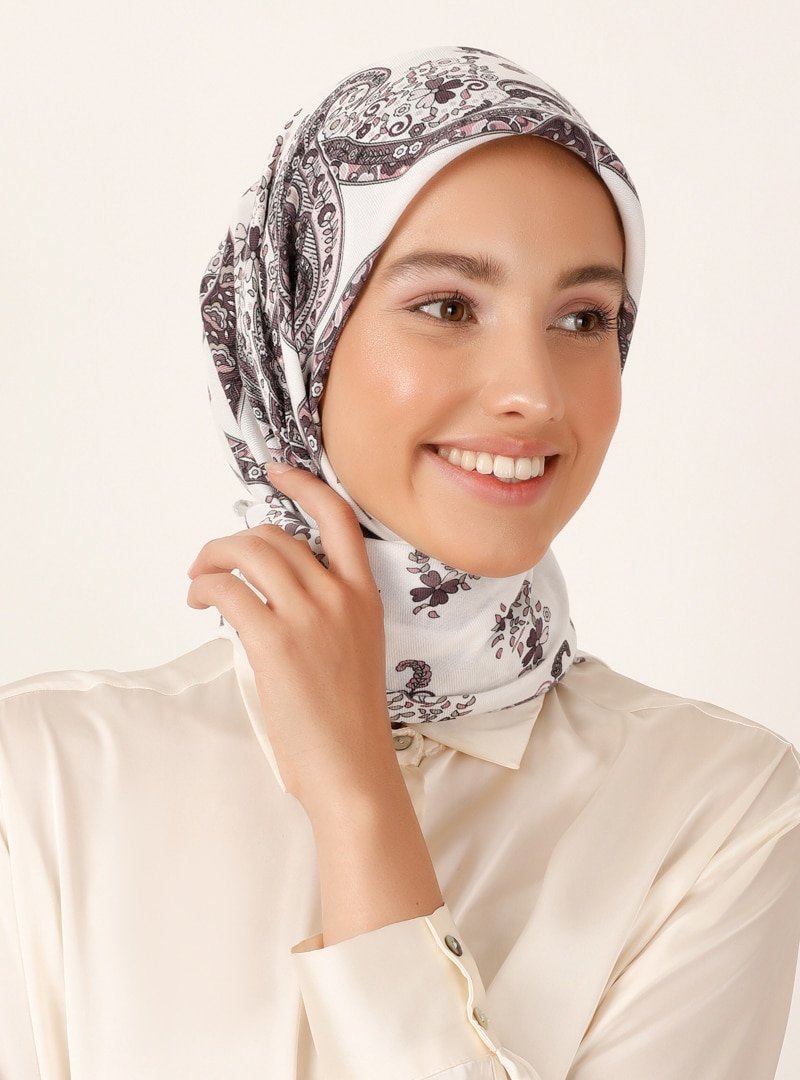 Miray Kırık Beyaz Çiçek Desenli Cashmere Kışlık Eşarp